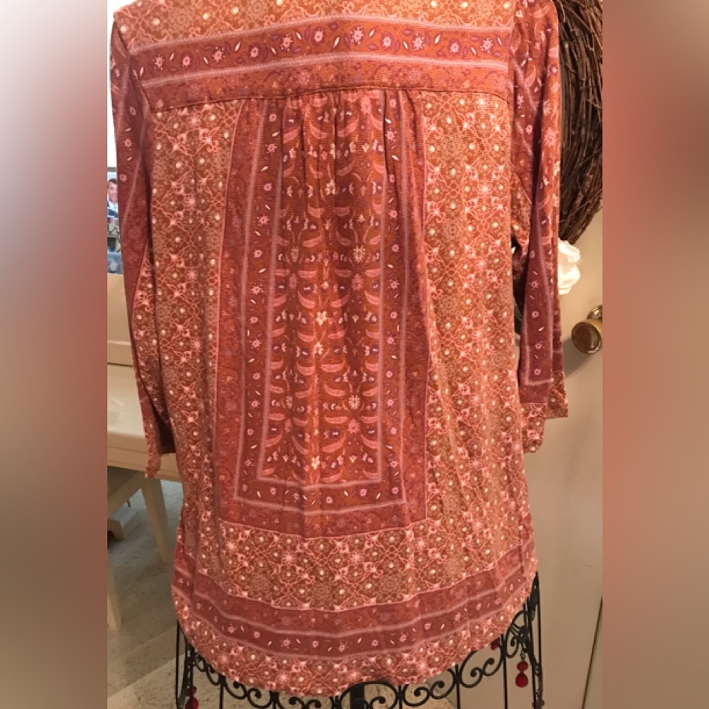 Lucky Brand tunic v-neck top. Rust/Brown 1X - Picture 3 of 5